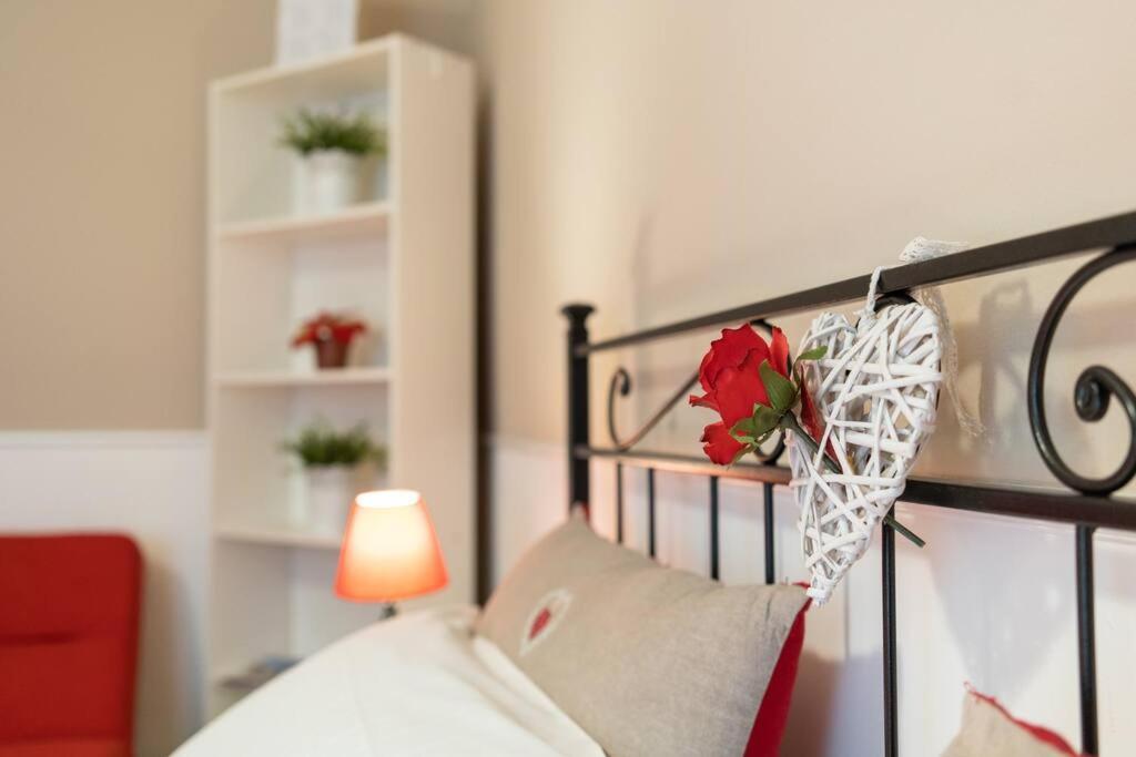 Terrazze Italiane City Center - Red Apartment 베로나 외부 사진